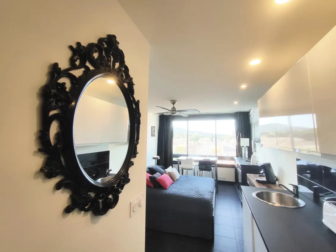 PORT VENUS RESIDENCE