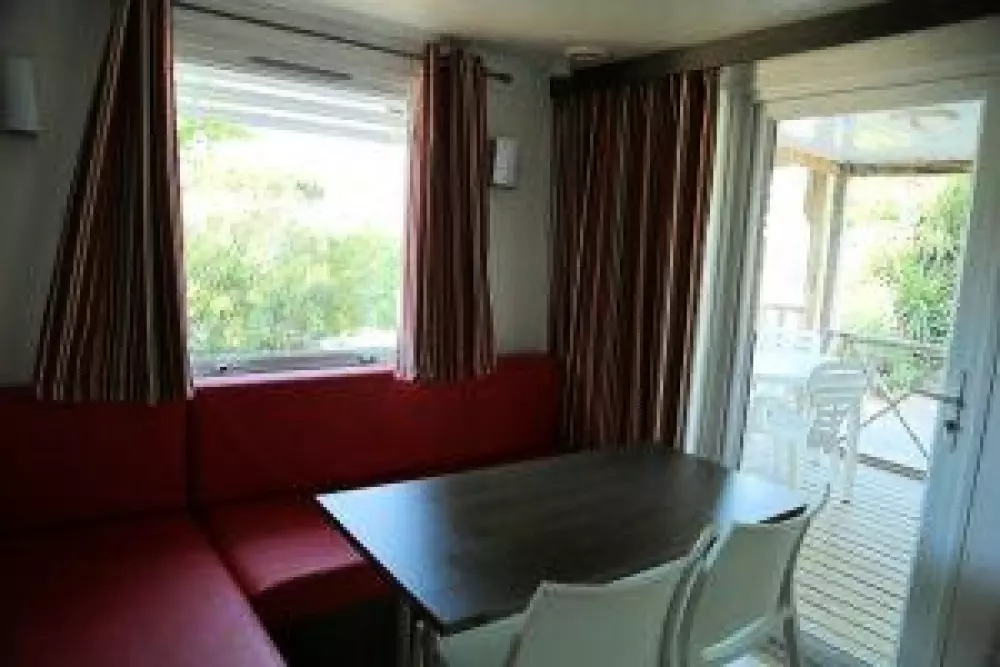 Flower Camping Le Rochelongue 4 étoiles★★★★