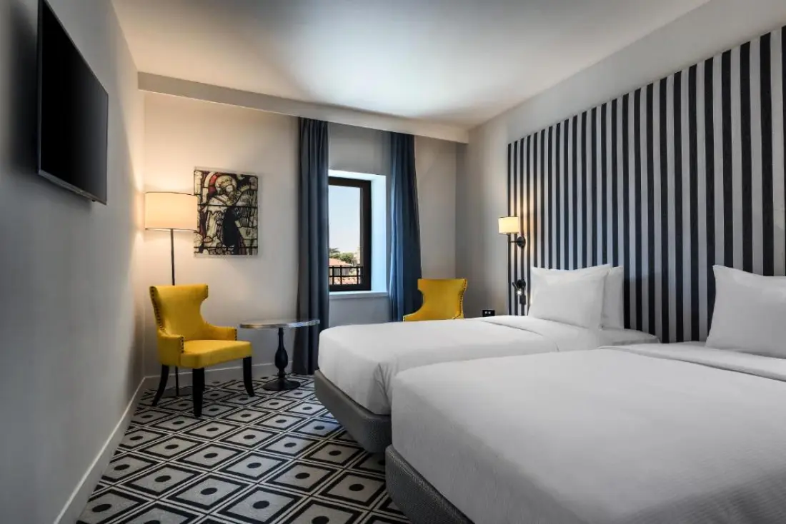 Hôtel du Roi & Spa5 étoiles★★★★★ by SOWELL COLLECTION