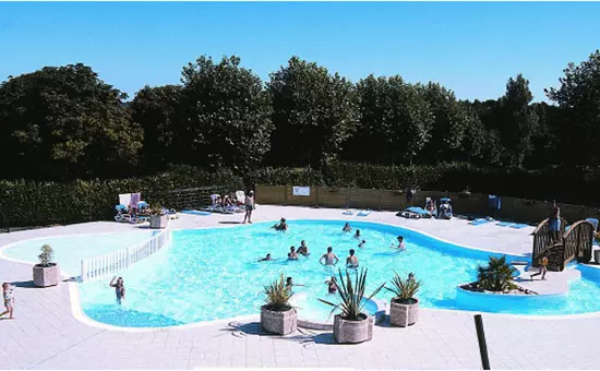 Camping Les Druides***