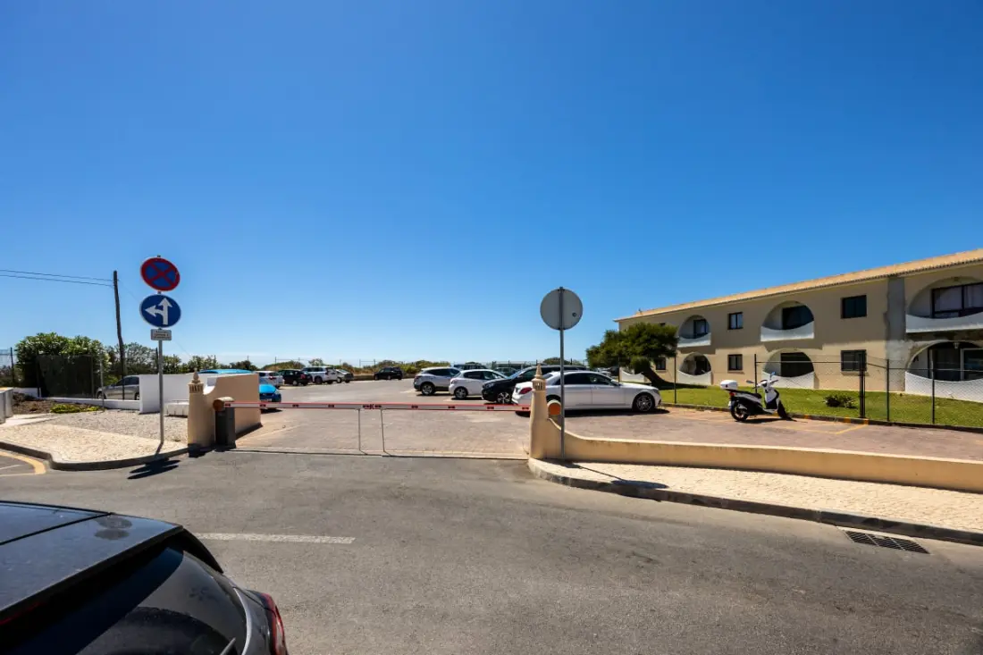 Appartement Melodia Do Mar Directement Sur La Plage De Vale Centeanes !