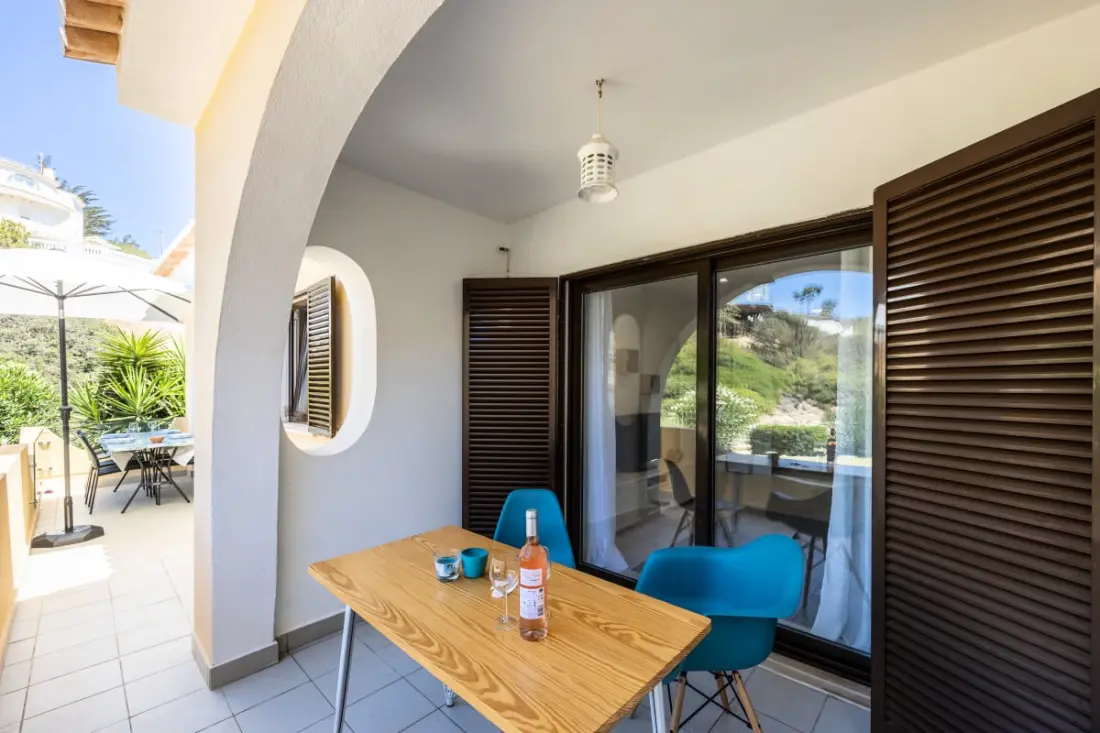Appartement Melodia Do Mar Directement Sur La Plage De Vale Centeanes !