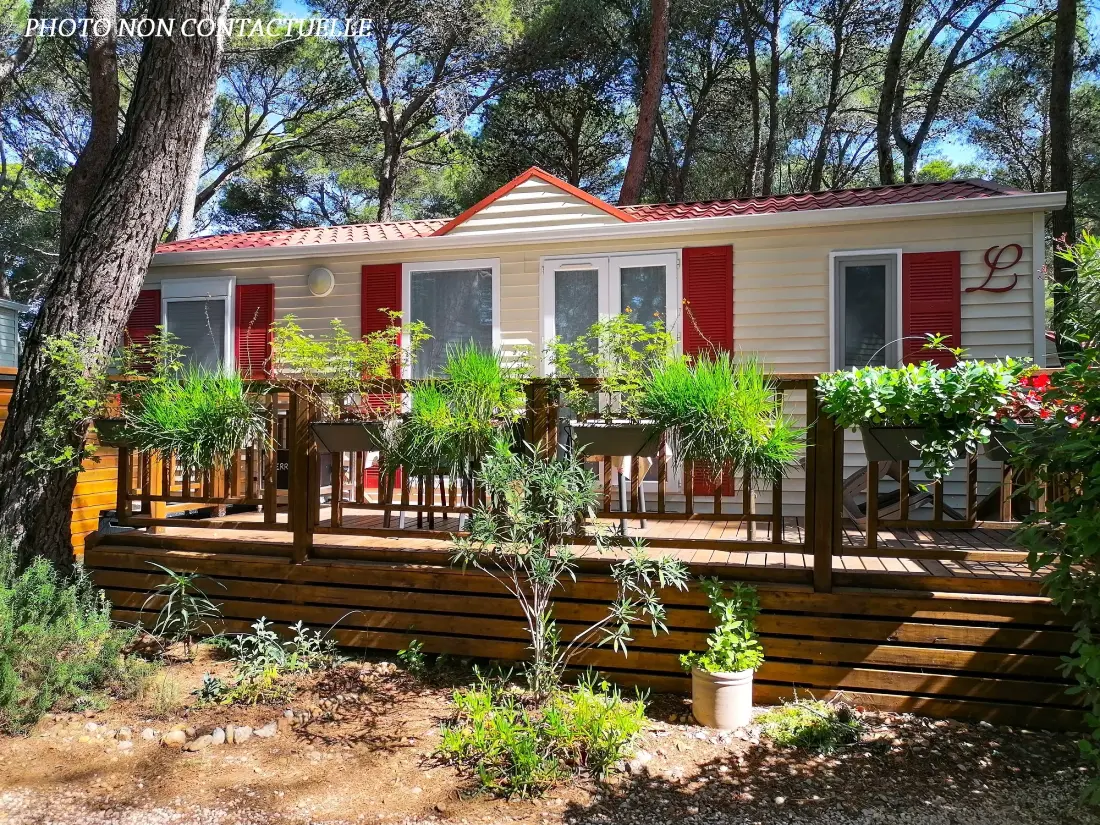 Camping Résidentiel La Pinède 4 étoiles★★★★