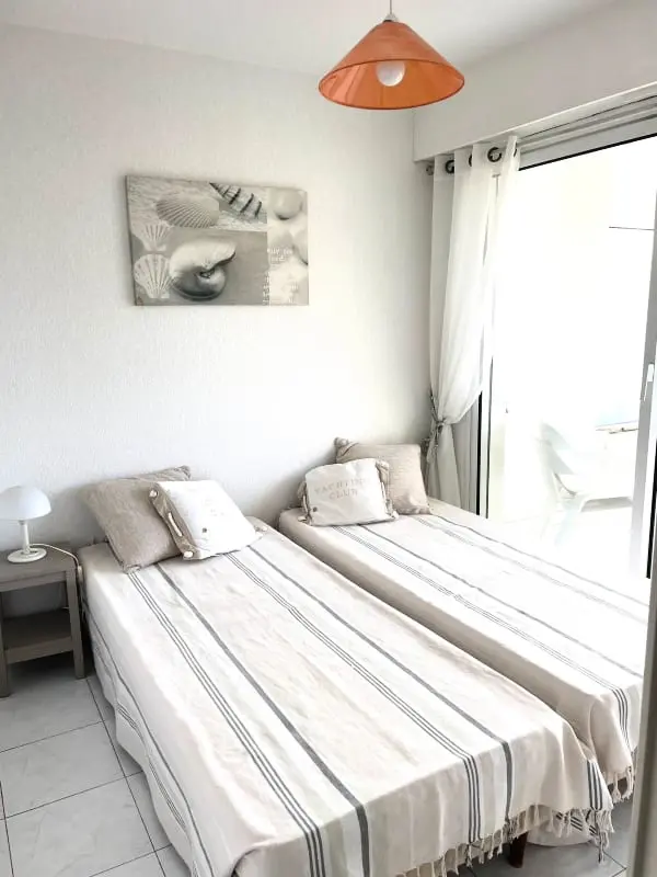 Appartement Avec Terrasse à Cavalaire-sur-mer