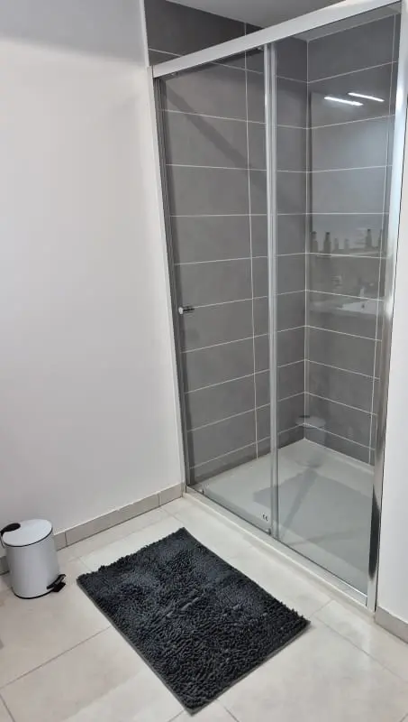 Appartement Avec Terrasse Proche De La Plage