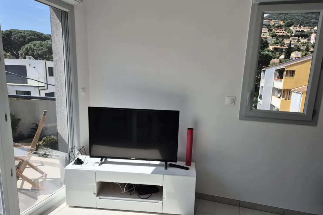 Appartement Avec Terrasse Proche De La Plage