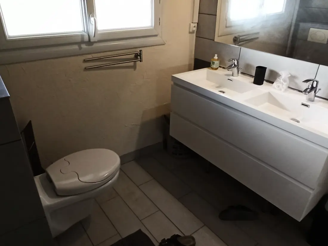 Résidence mit Terrasse