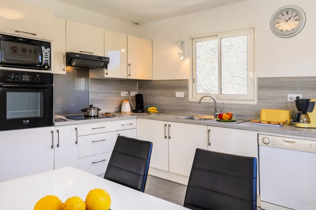 Villa Prunete - Maison De Vacances Avec Jardin à Prunete
