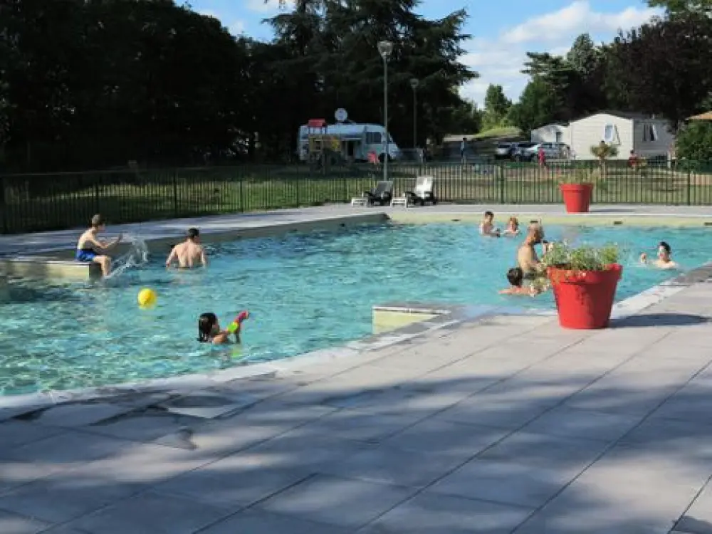 Camping Chanset 3 étoiles★★★