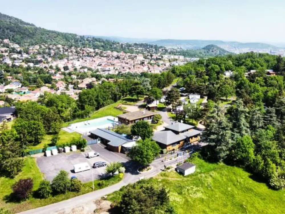 Camping Chanset 3 étoiles★★★
