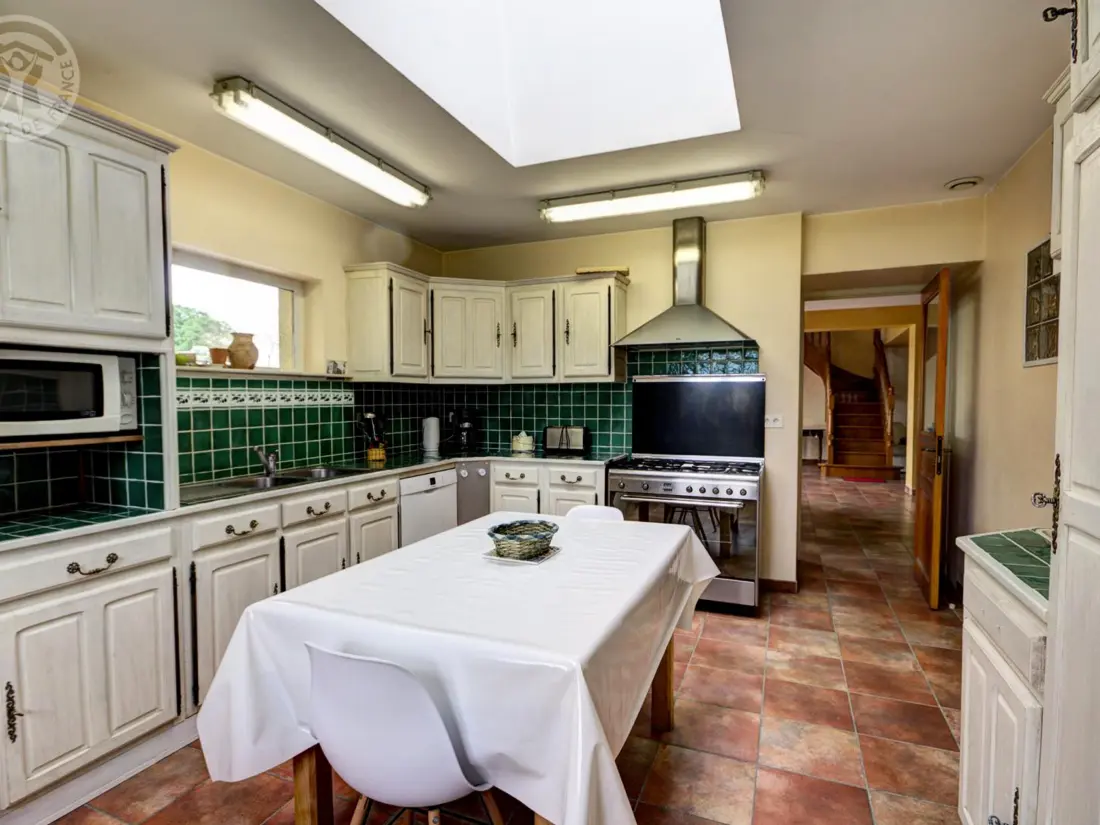 Maison de Vacances CHALAIN-LE-COMTAL 3
