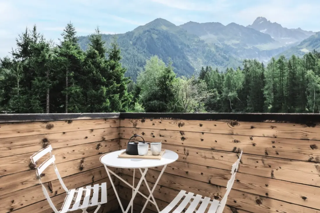Duplex Rénové Avec Balcon Et Parking à Argentiere
