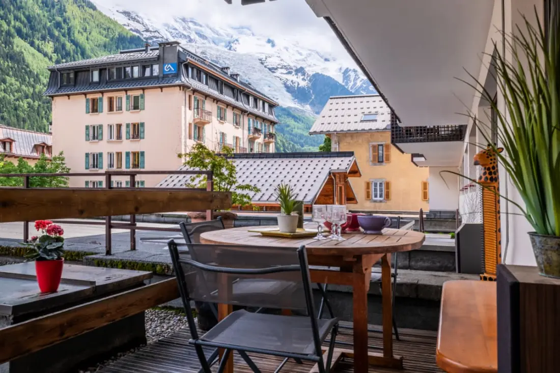 Rue Piétonne Chamonix ~ Terrasse Vue Mont-blanc
