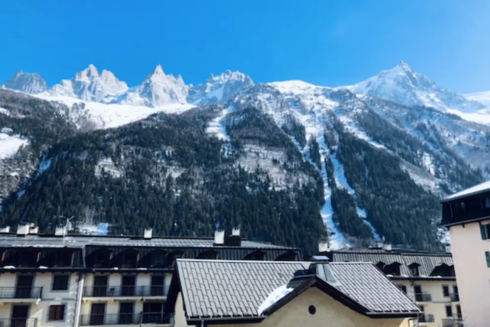 Rue Piétonne Chamonix ~ Terrasse Vue Mont-blanc