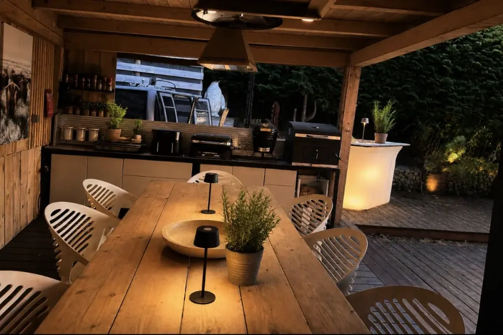 Chalet Design Avec Piscine Et Jacuzzi