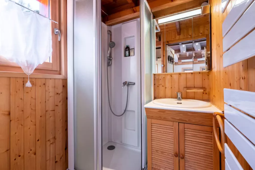 Évasion Alpine Face à L’aiguille Du Midi