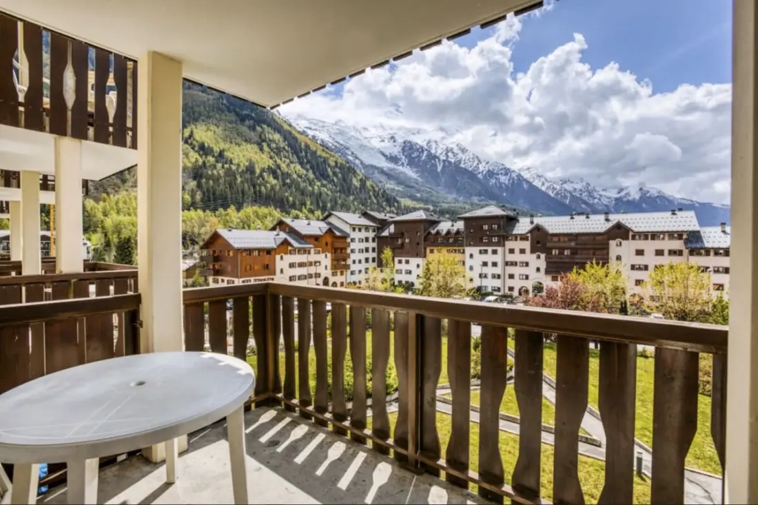 Apt Avec Balcon Vue Mont Blanc En Centre Ville !