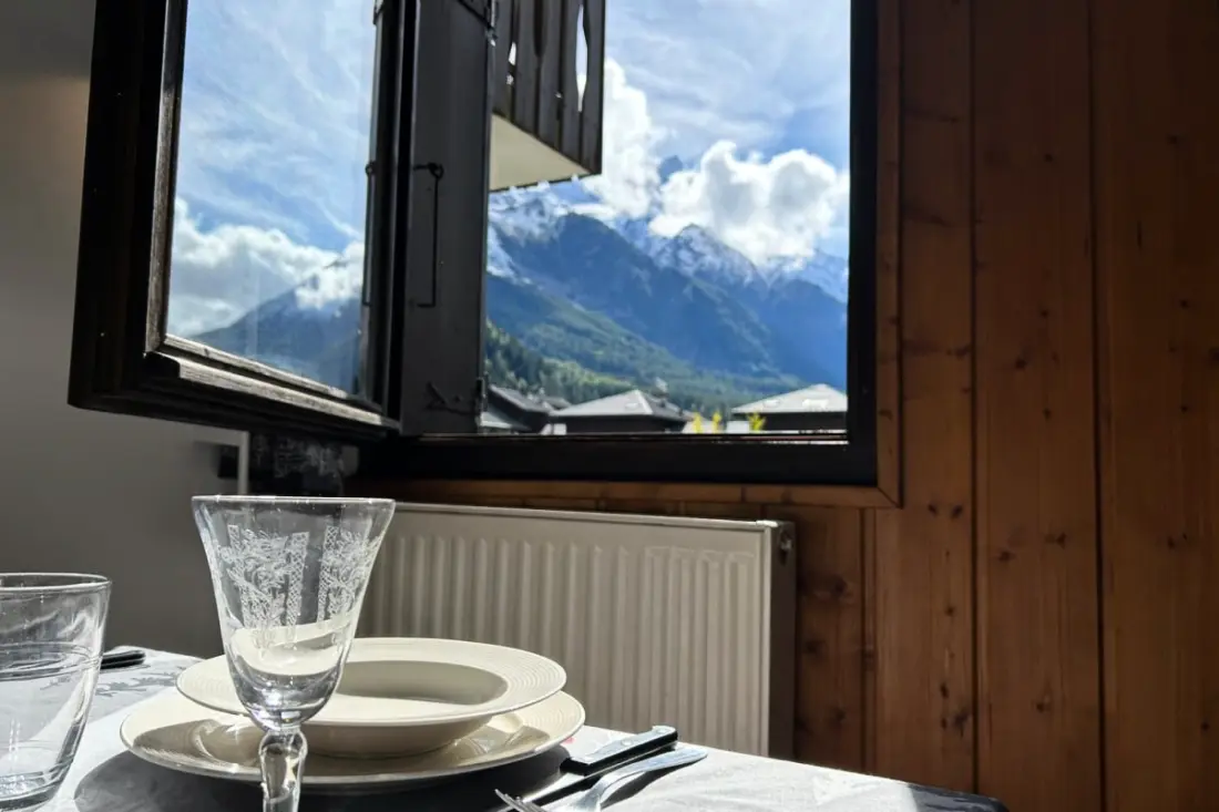 Apt Avec Balcon Vue Mont Blanc En Centre Ville !
