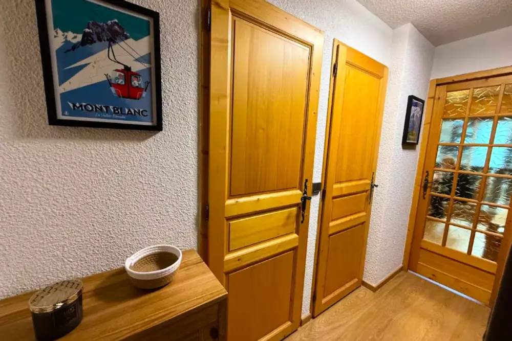 Vue Mont-blanc • Ski Aux Pieds • Parking