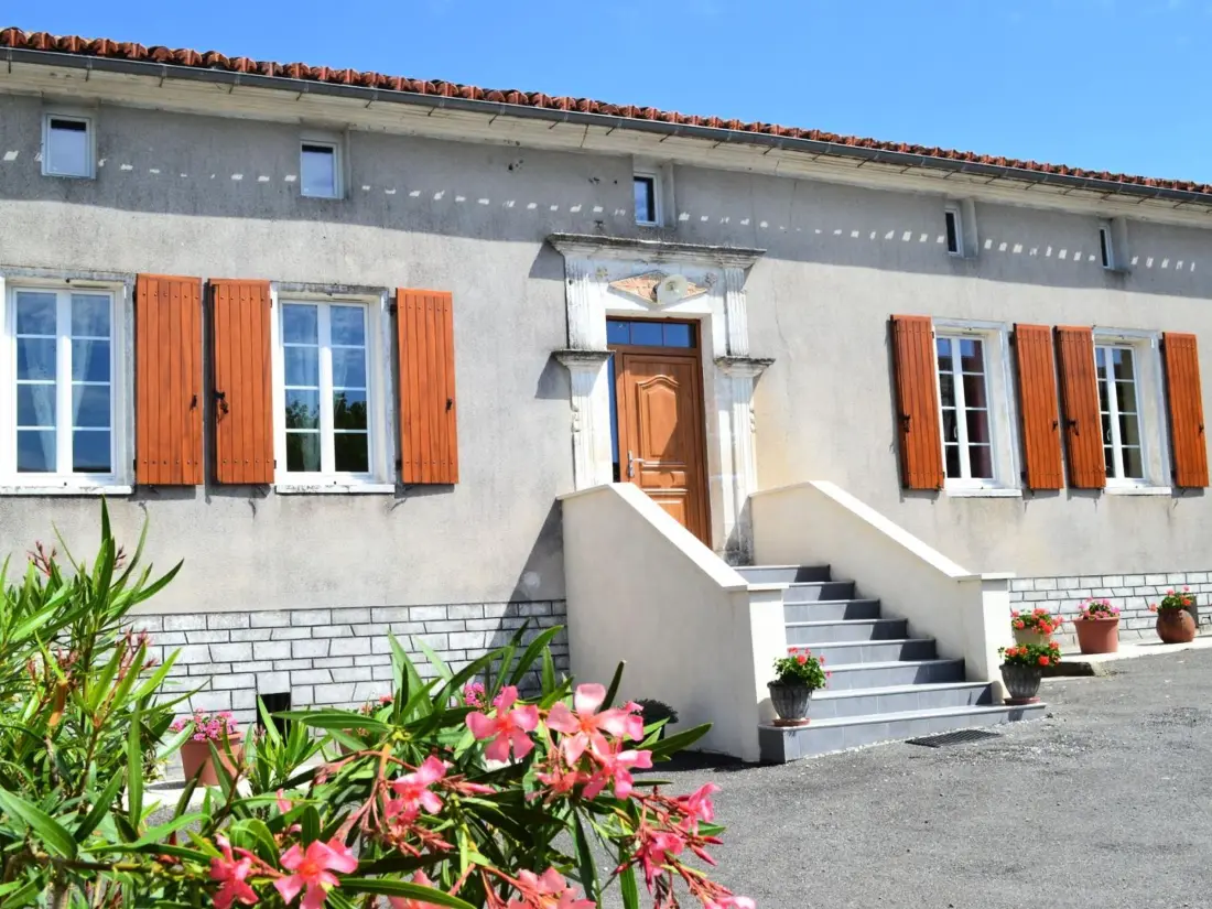 Maison de Vacances CHAMPAGNE-VIGNY