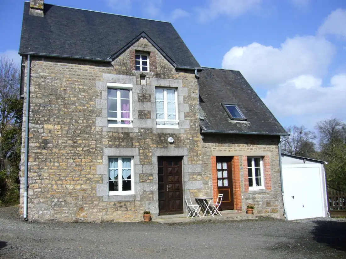 Gîte de France à Champcervon  1