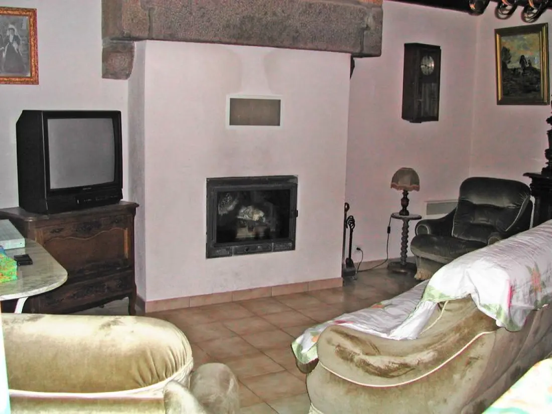 Gîte de France à Champcervon  1