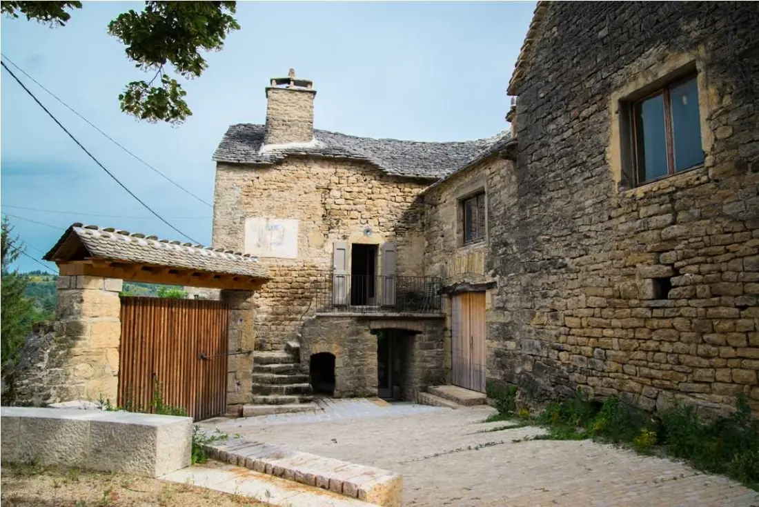 Gîte de France Domaine la vigne au villard jeune 3 épis
