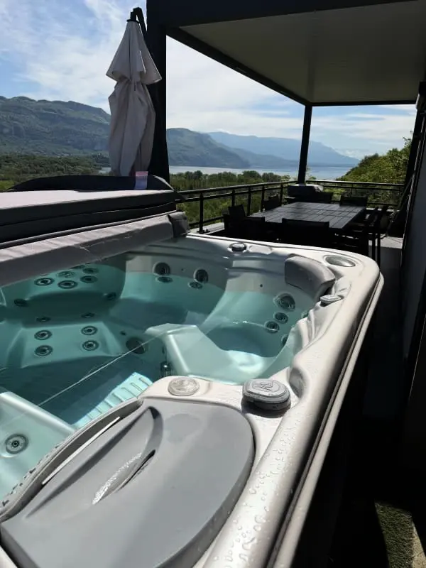 Les Terrasses Du Lac -vue Lac &amp; Montagnes, Jacuzzi