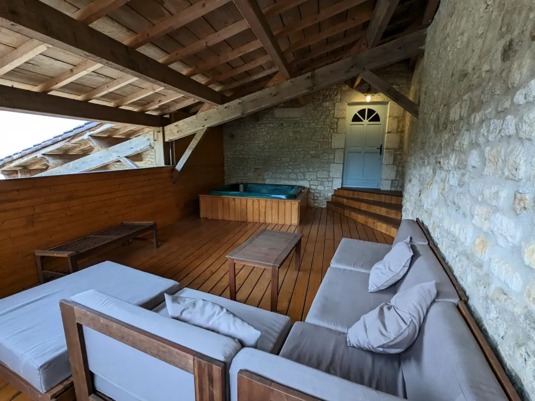 Maison de Vacances Charras 2