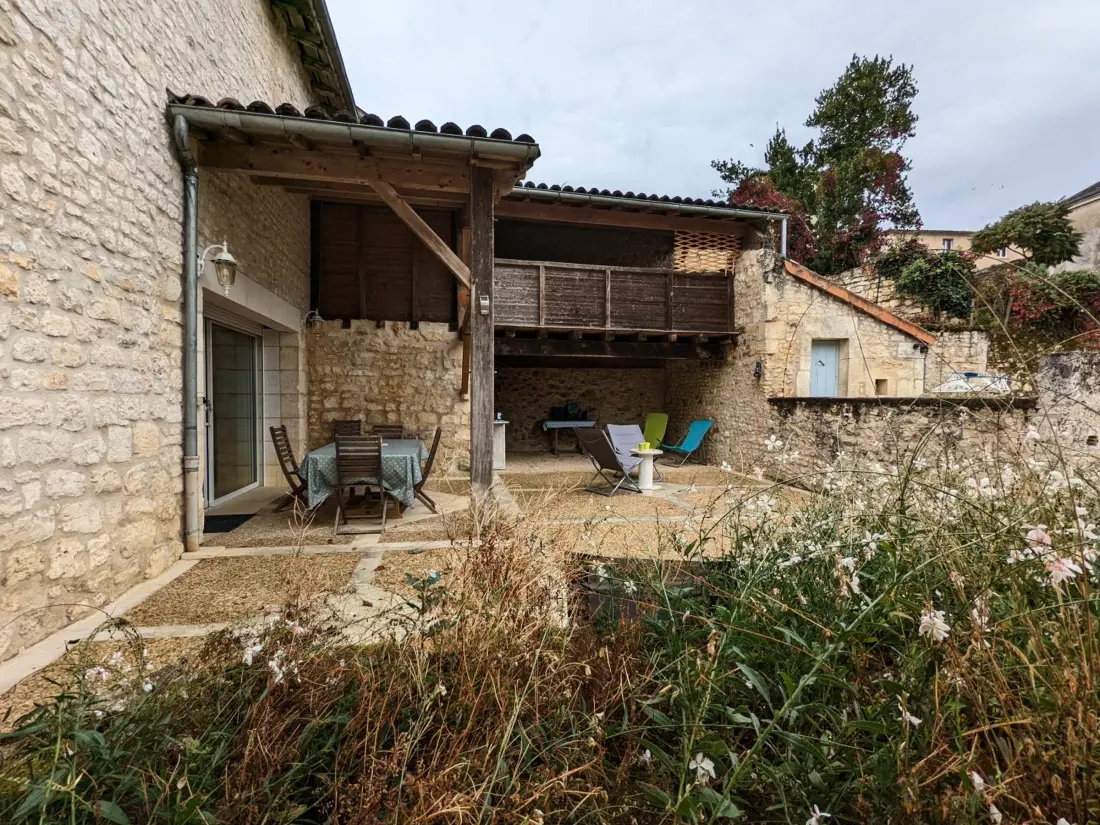 Maison de Vacances Charras 2