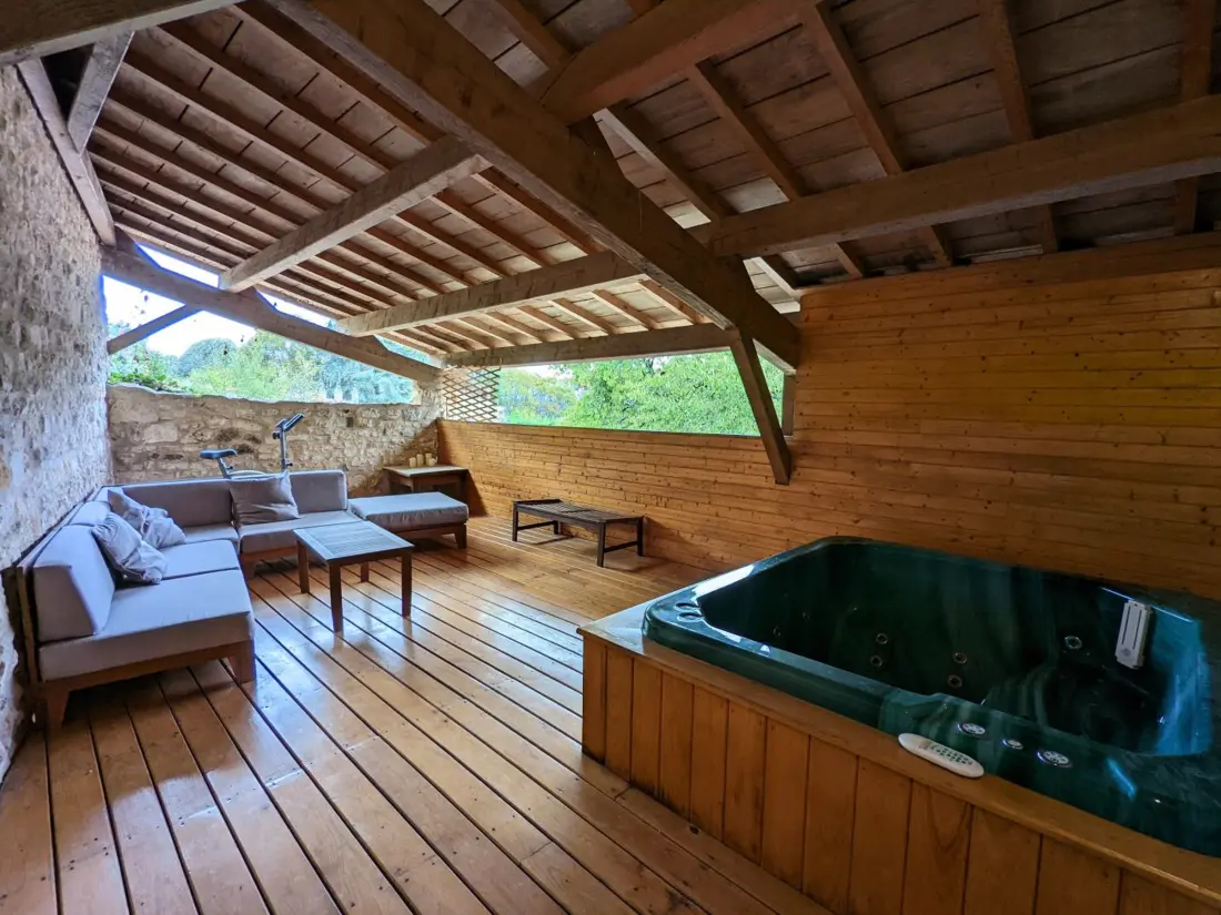 Maison de Vacances Charras 2