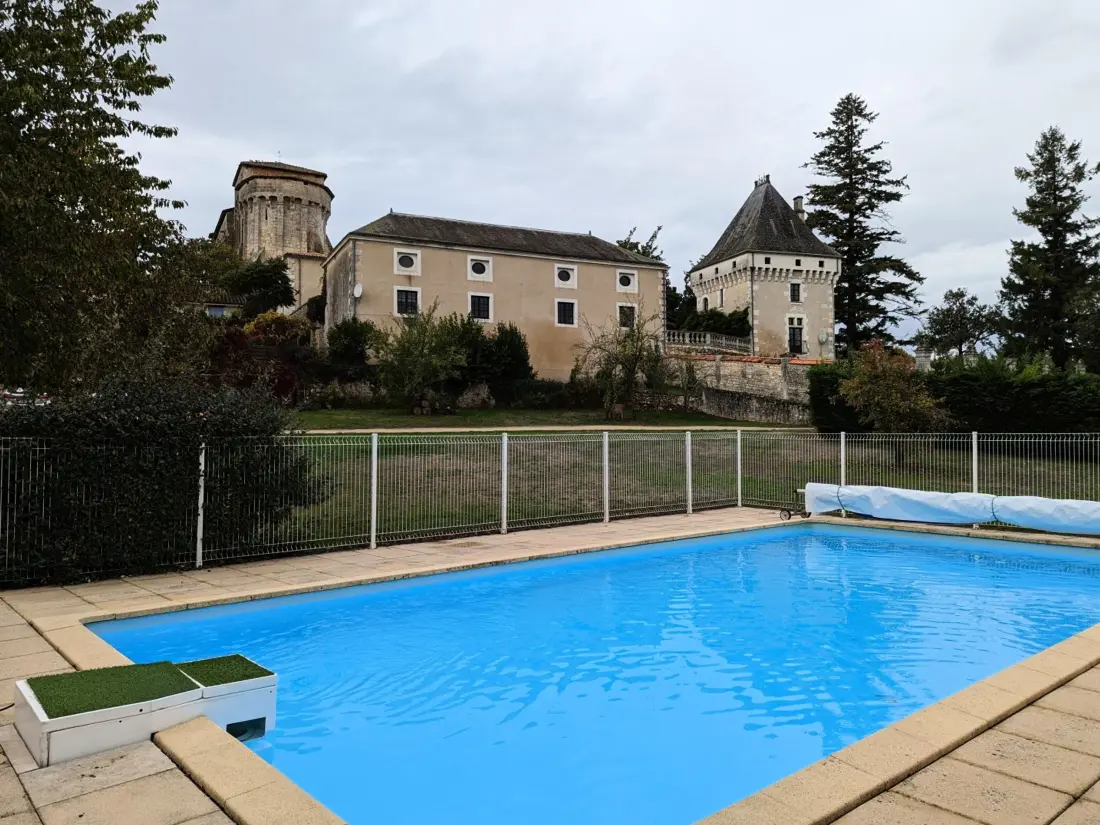 Maison de Vacances Charras 2