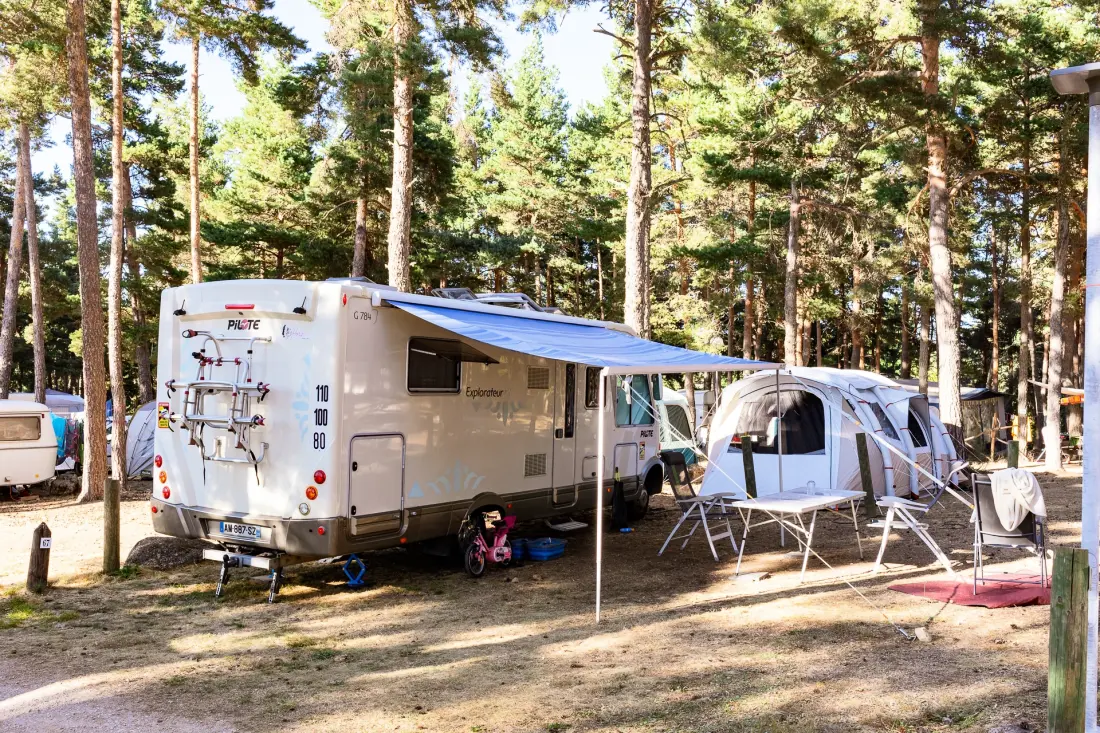 Camping Les Sous Bois du Lac 3 étoiles★★★