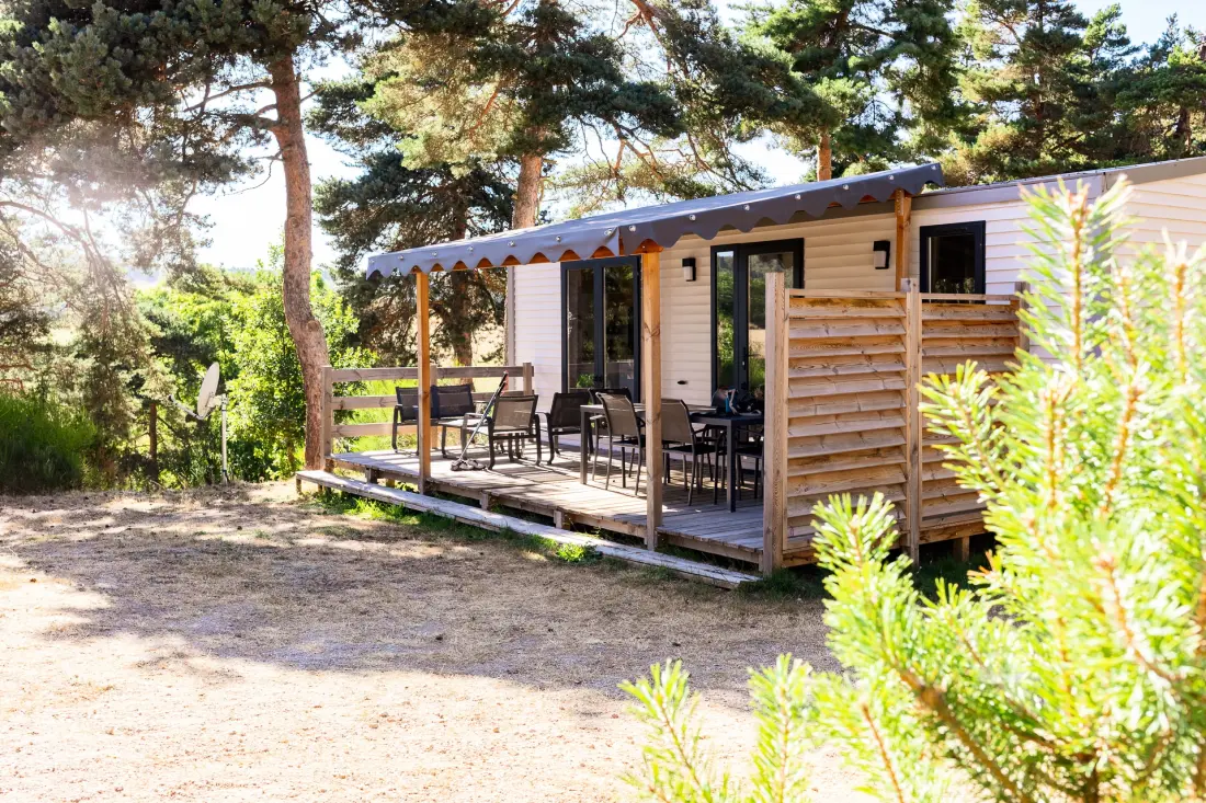 Camping Les Sous Bois du Lac 3 étoiles★★★