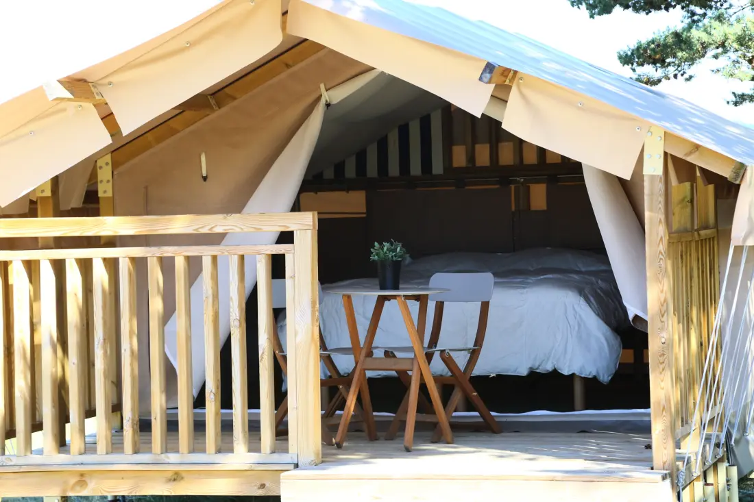 Camping Les Sous Bois du Lac 3 étoiles★★★