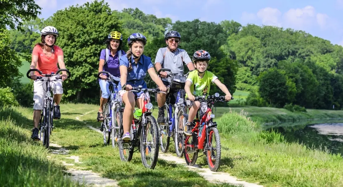 Camping Les Sous Bois du Lac 3 étoiles★★★