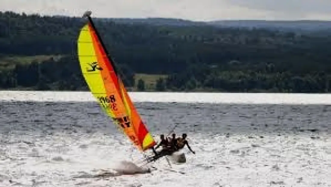 Camping Les Sous Bois du Lac 3 étoiles★★★