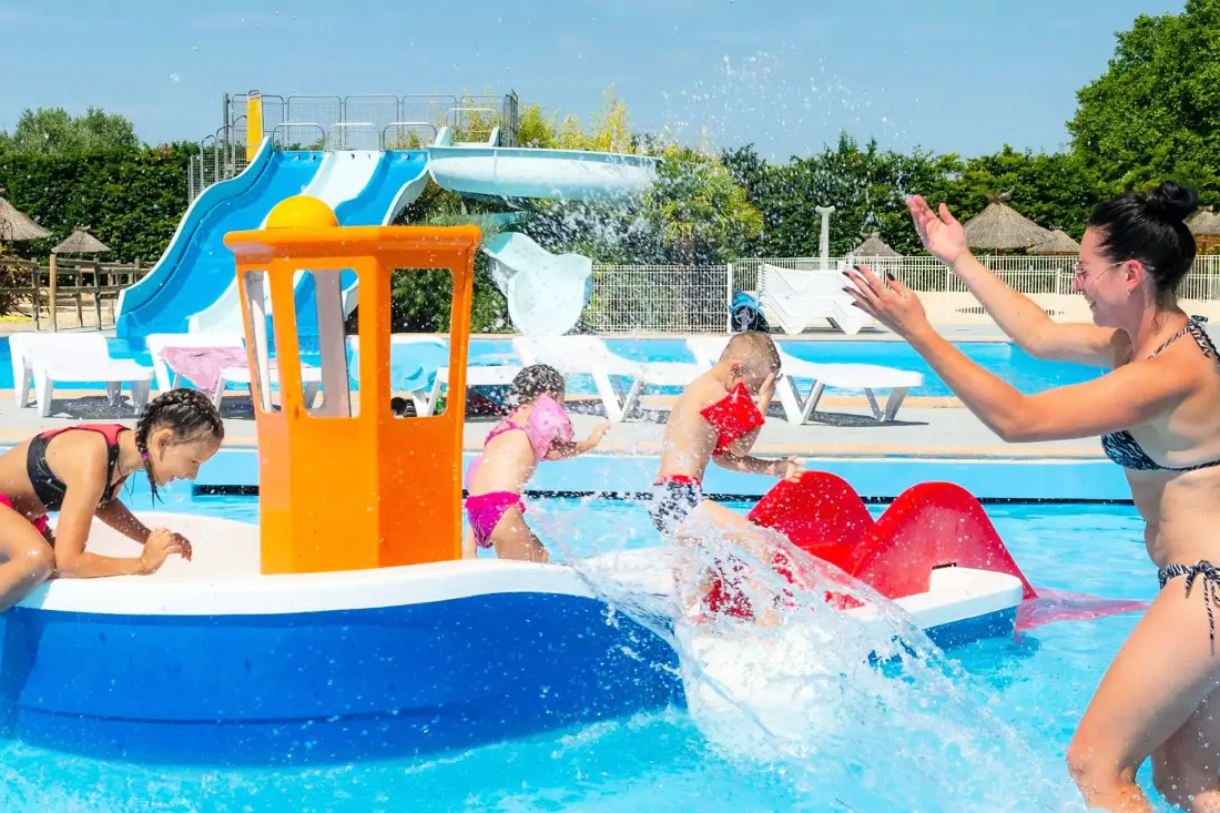 Camping Le Château de Galaure2 étoiles★★