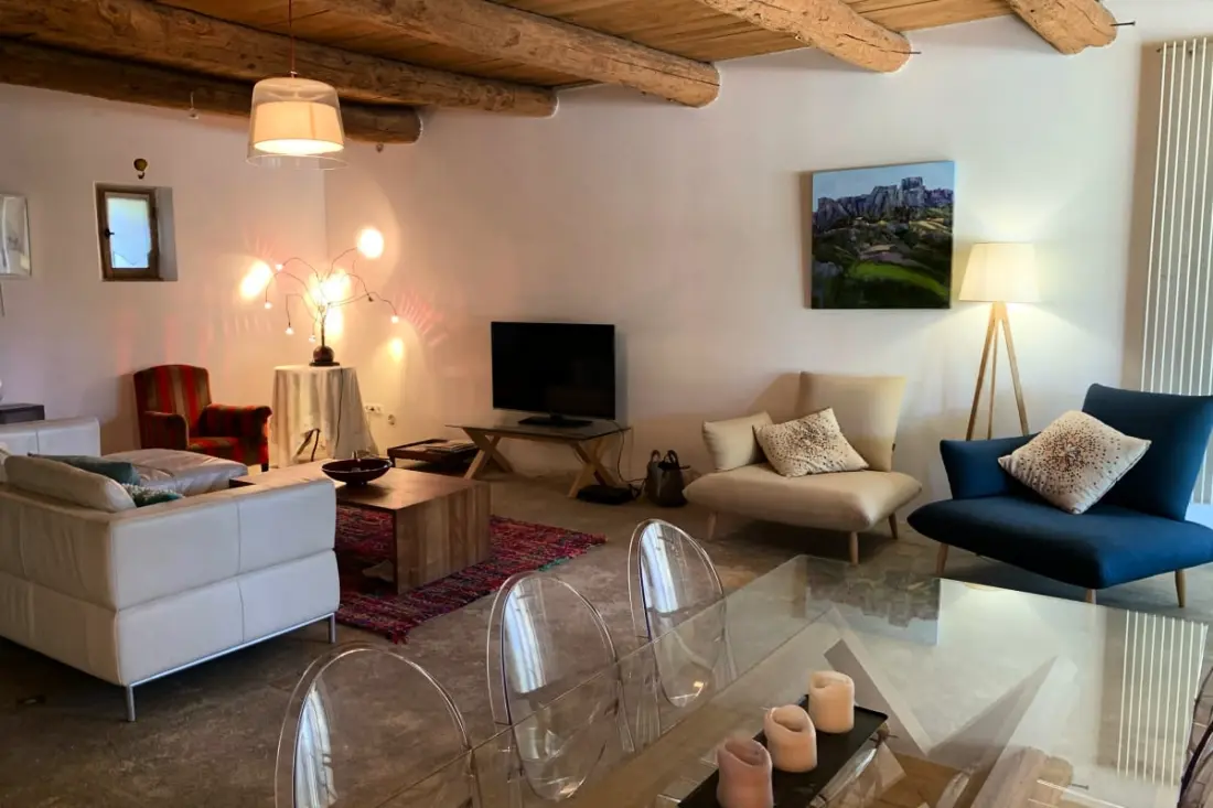 Beau Mas Provençal Avec Piscine