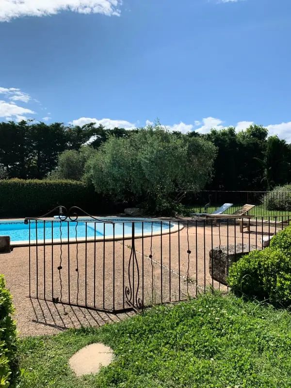 Beau Mas Provençal Avec Piscine
