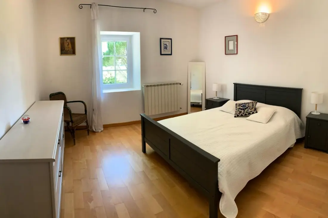 Beau Mas Provençal Avec Piscine
