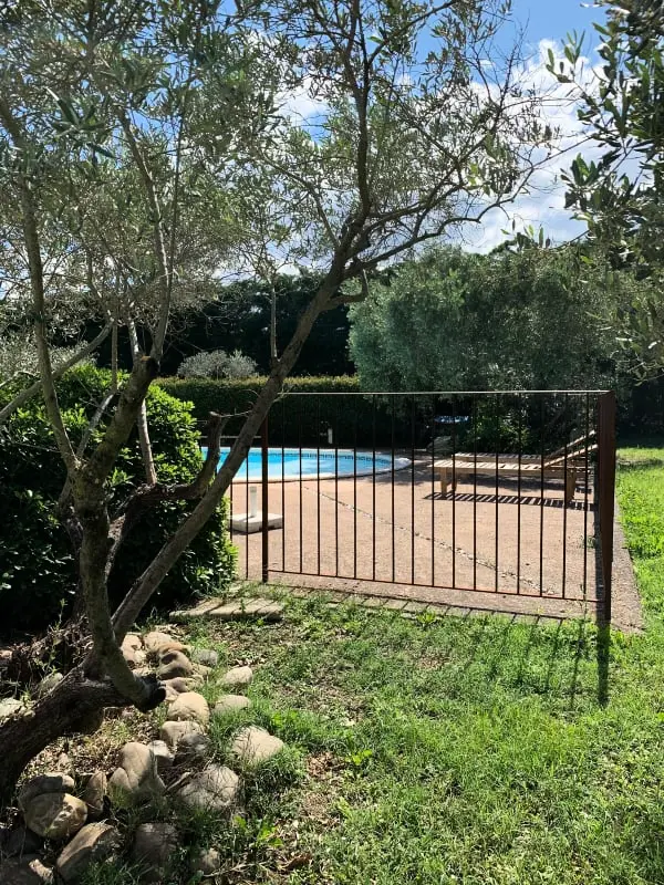 Beau Mas Provençal Avec Piscine
