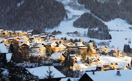 Appartement 8 pièces 16 pers proche des pistes