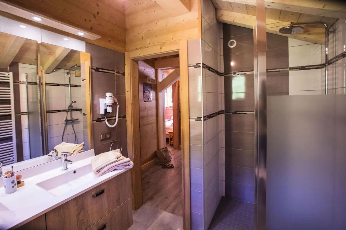 CHALET 10 PERSONNES