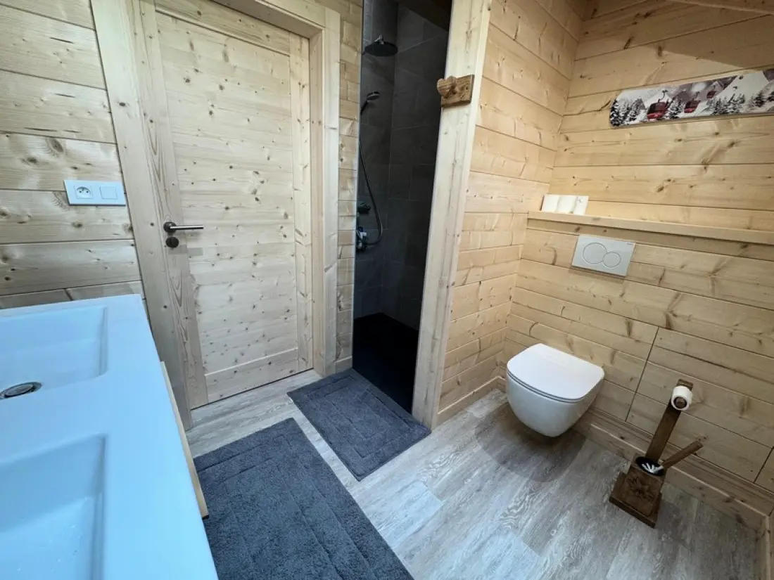 CHALET 8 PERSONNES