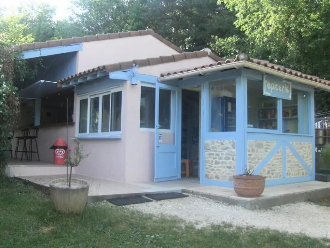 Camping Au Bois Dormant 3 étoiles★★★