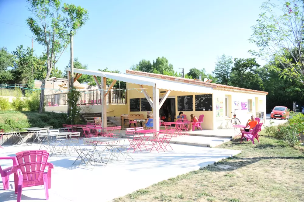 Camping Le Coin Charmant 3 étoiles★★★