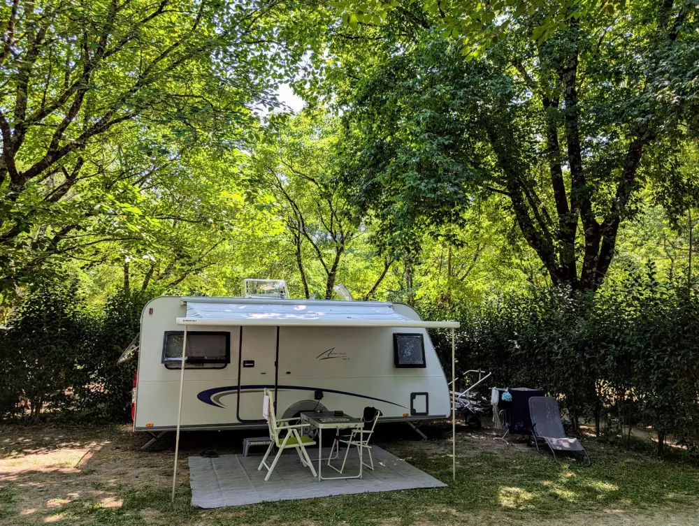 Camping Le Coin Charmant 3 étoiles★★★