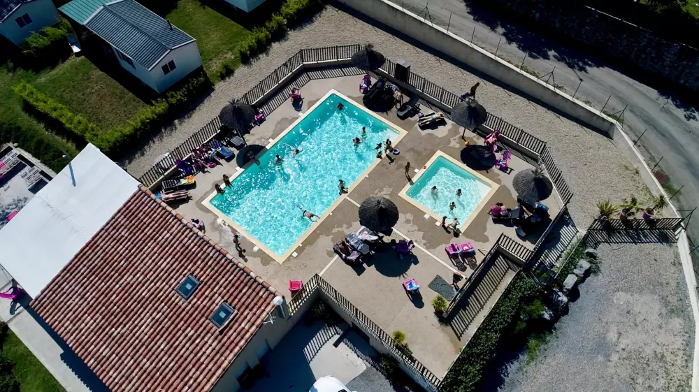 Camping Le Coin Charmant 3 étoiles★★★