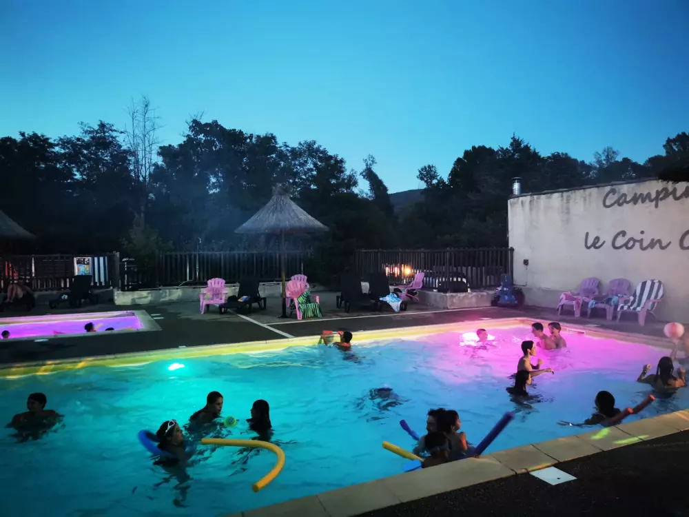 Camping Le Coin Charmant 3 étoiles★★★